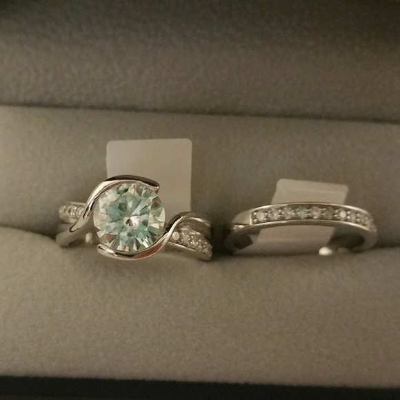 Moissanite Engagement/Wedding Band Size 7 Ring Set